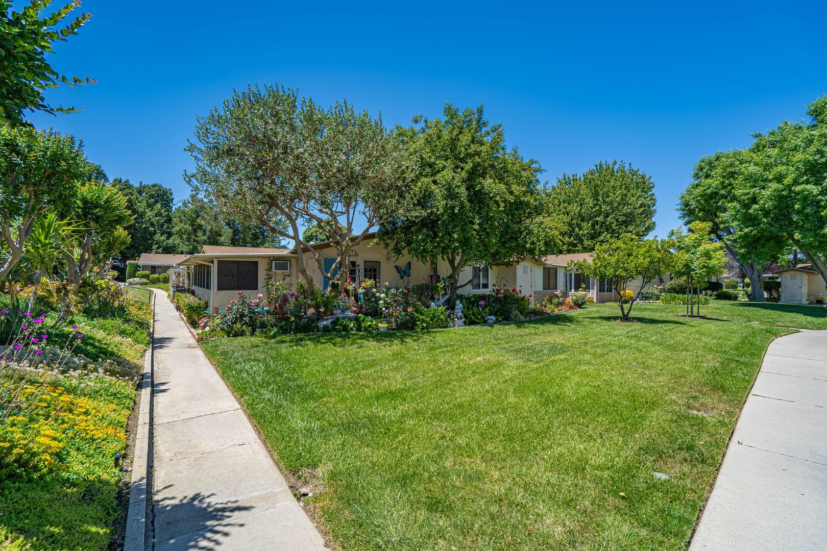 Santa Clarita House: 26751 Whispering Leaves Drive #A