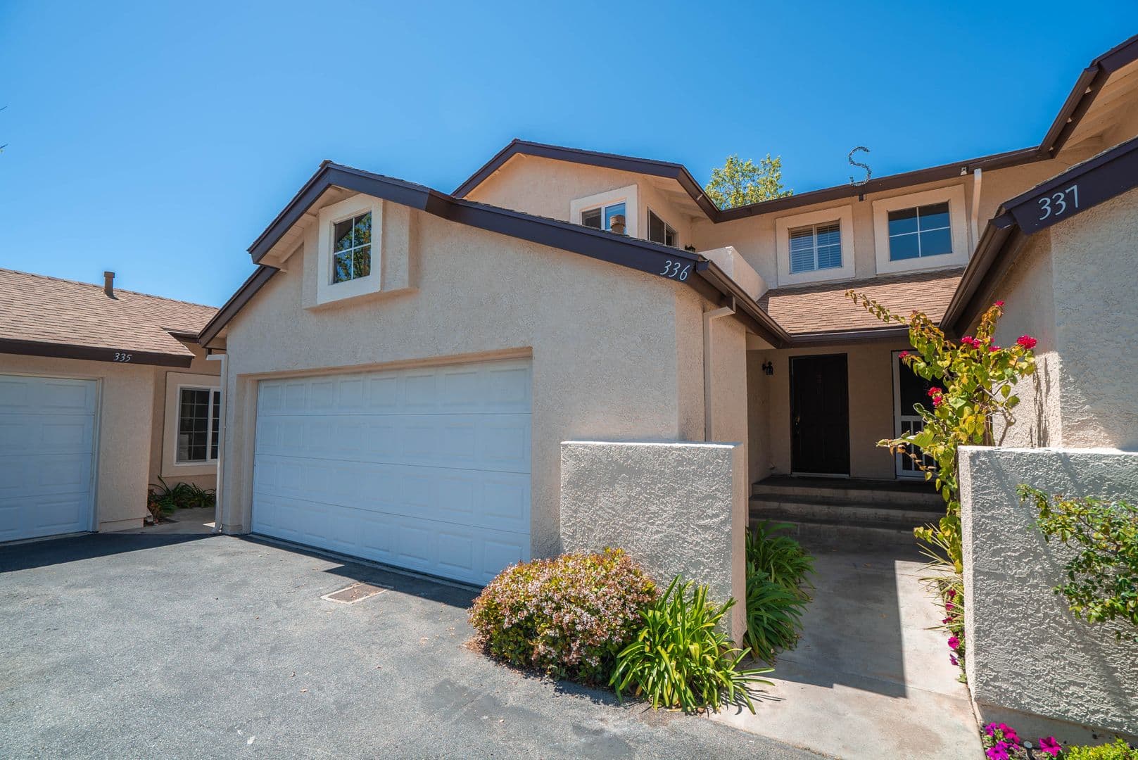Saugus House: 22837 Banyan Place #336