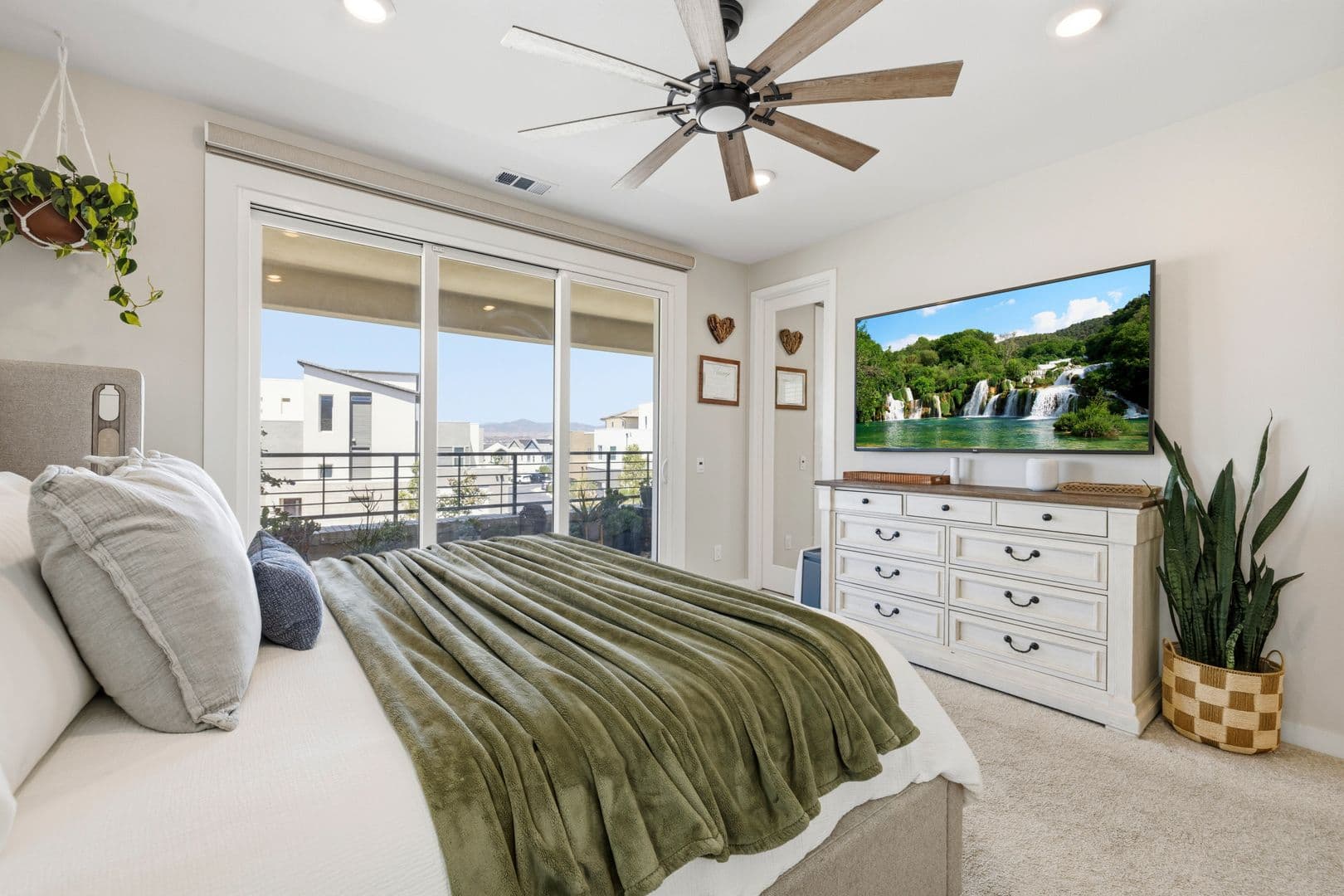 Valencia House: 27233 Red Willow Court