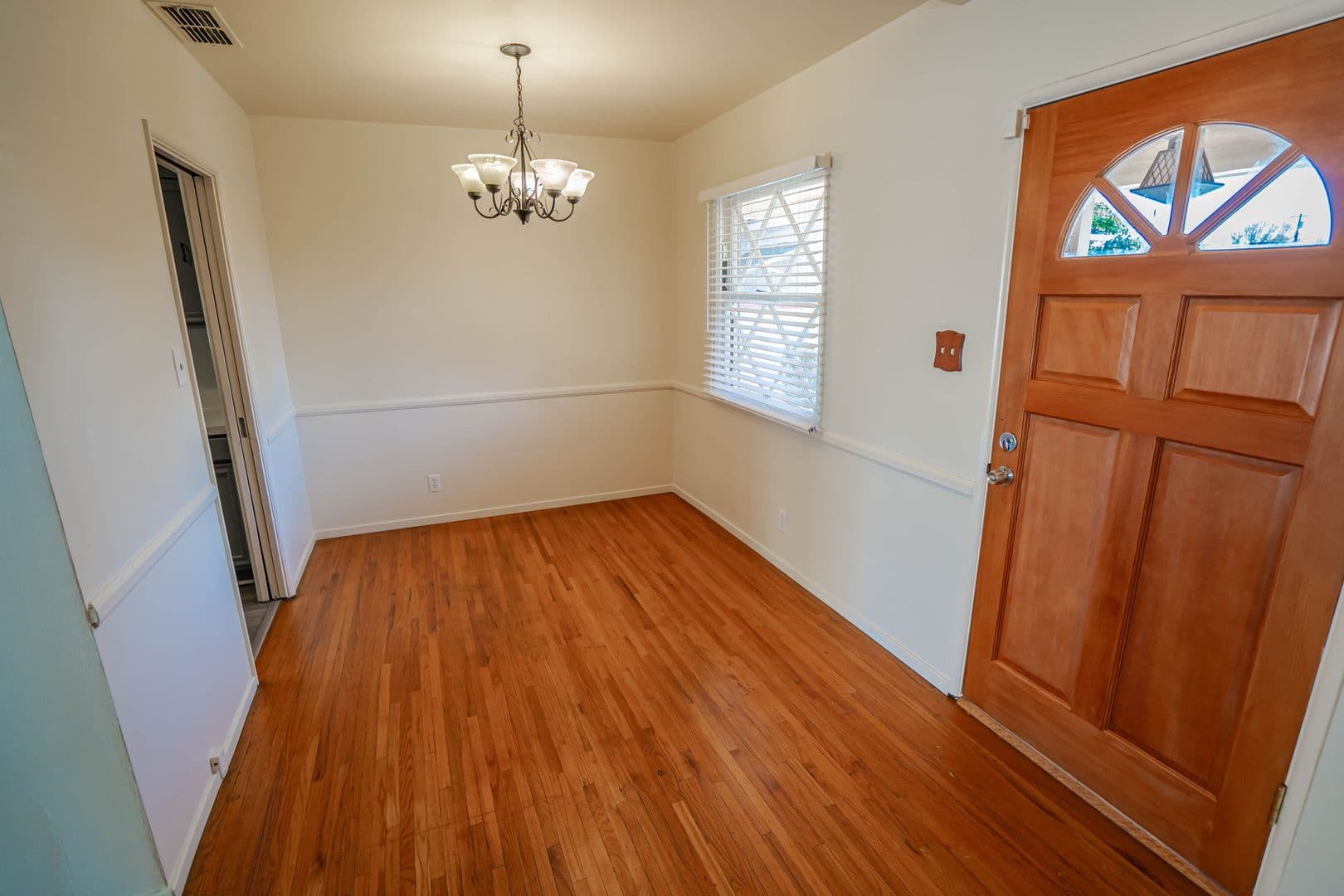 Northridge House: 18601 Sunburst Street