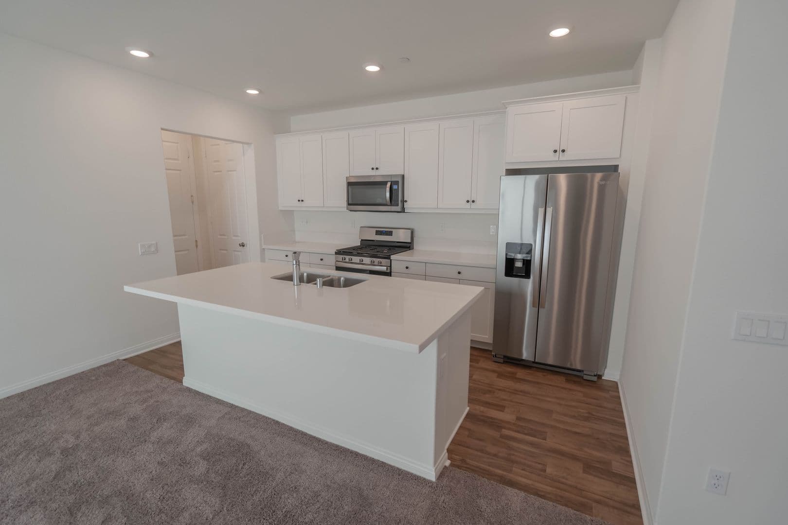 Valencia House: 27025 Trail View Lane