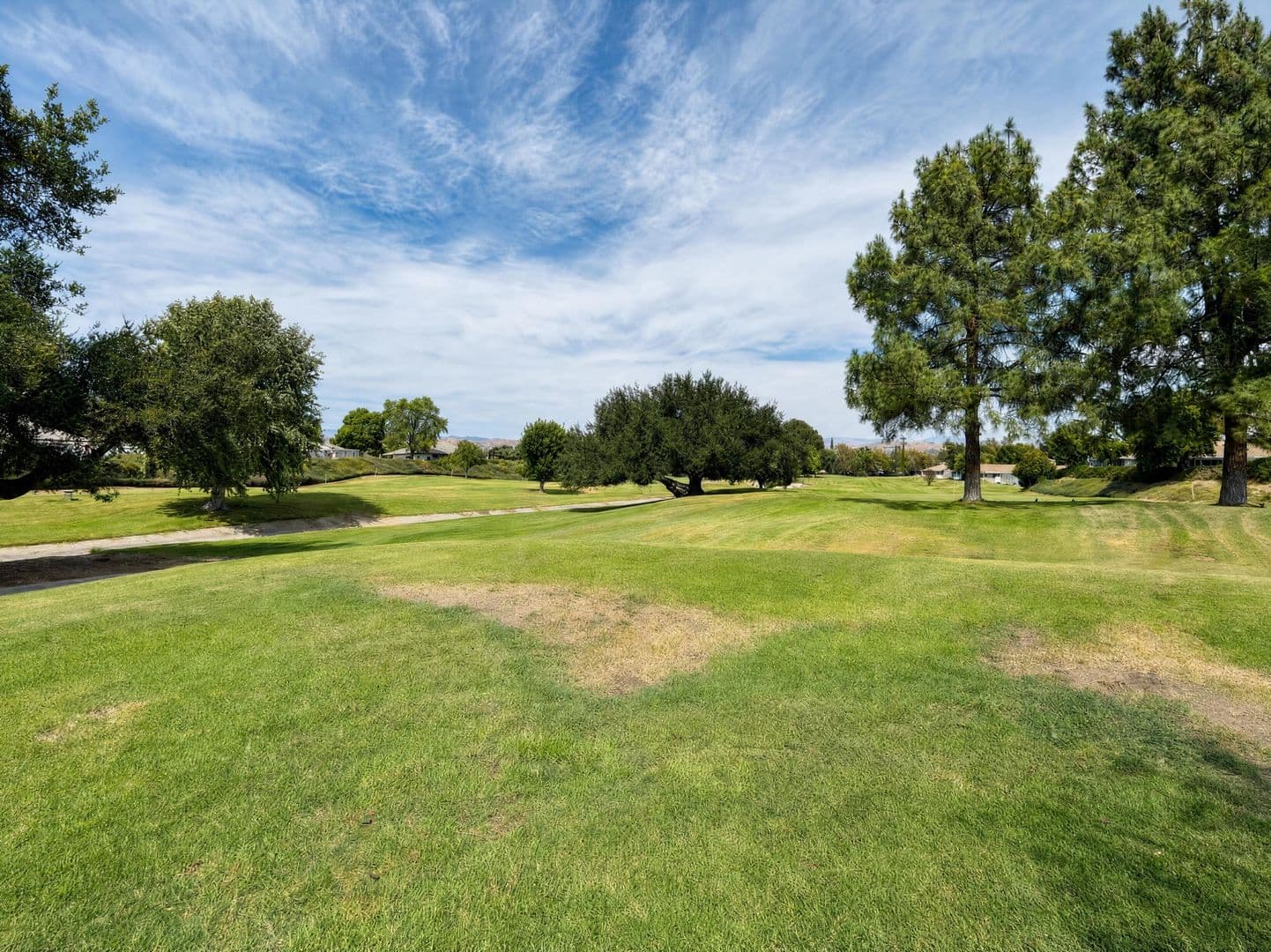 Newhall House: 19021 Avenue of the Oaks