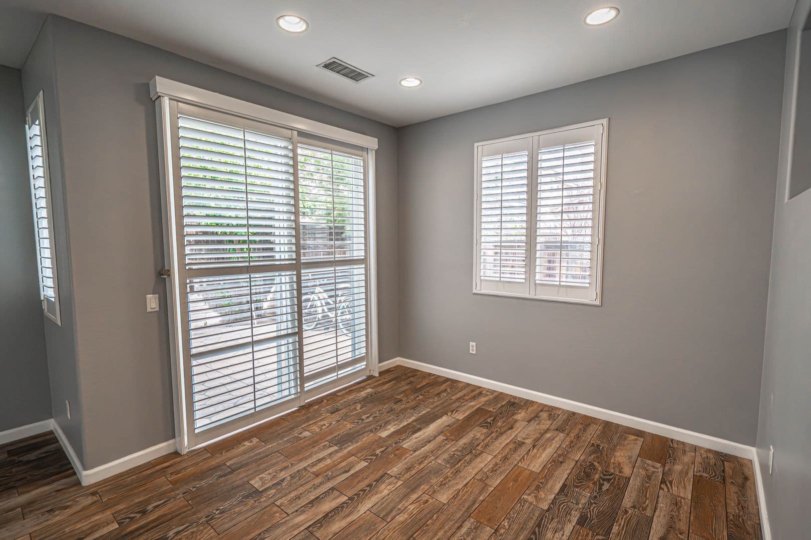 Valencia House: 24479 Montevista Circle
