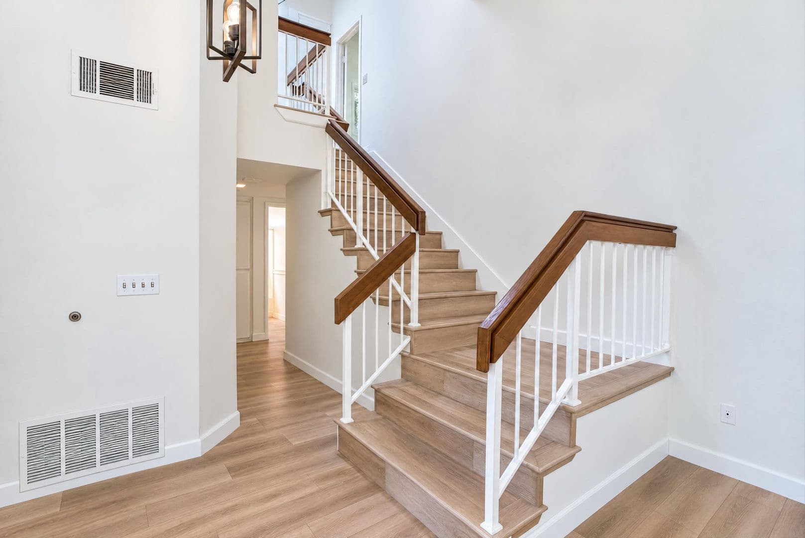 Santa Clarita House: 22441 Cardiff Drive