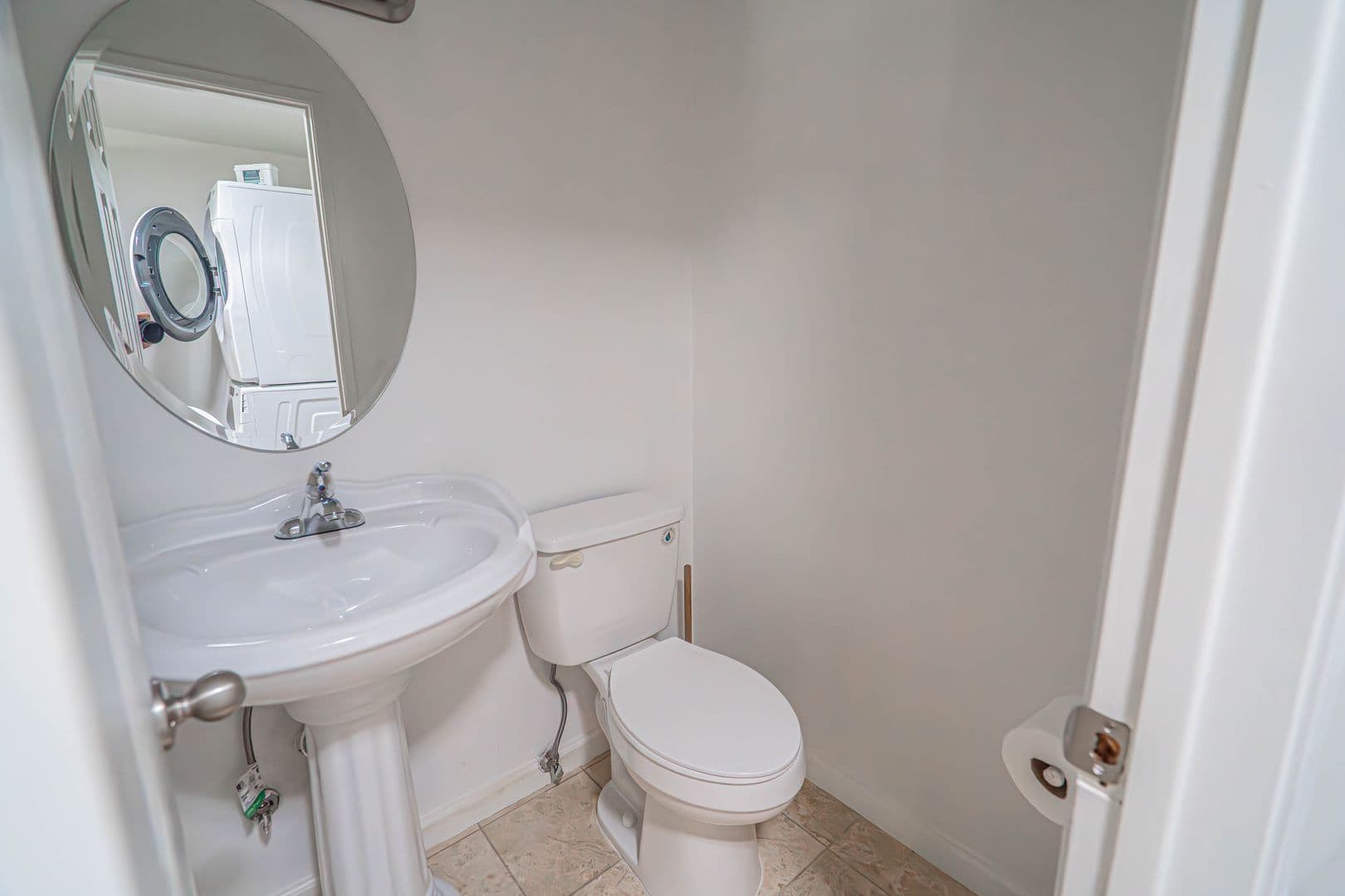 Santa Clarita House: 26751 Whispering Leaves Drive #A
