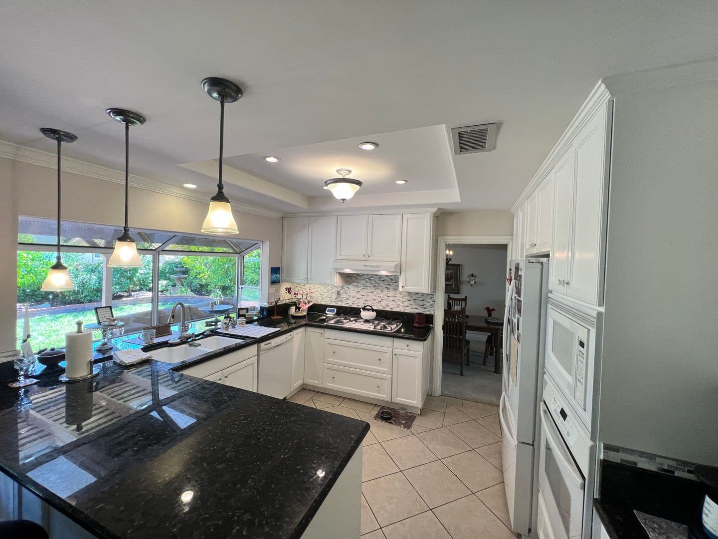 Valencia House: 23713 Via Beguine