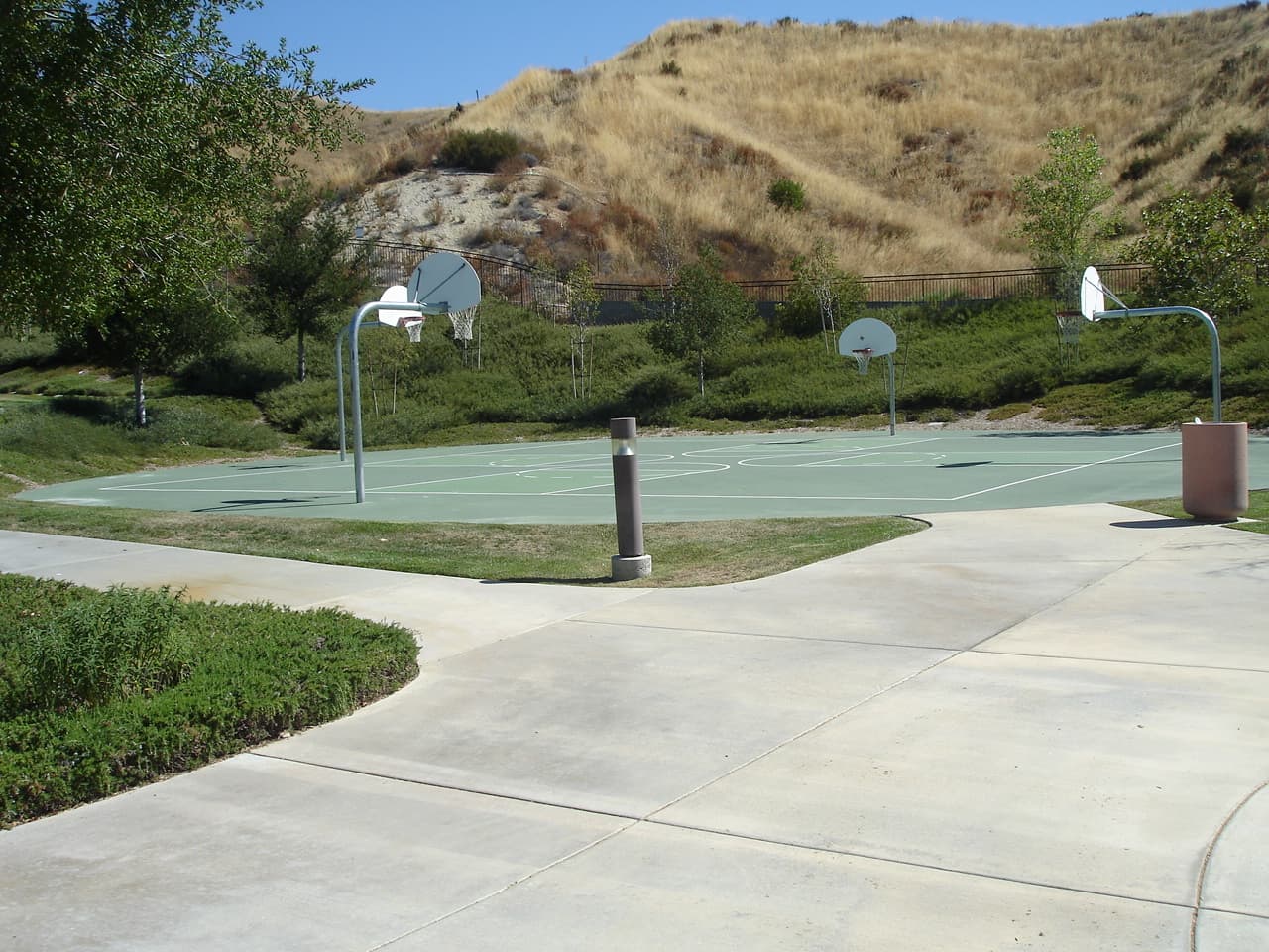 Valencia House: 29270 Hatari Way