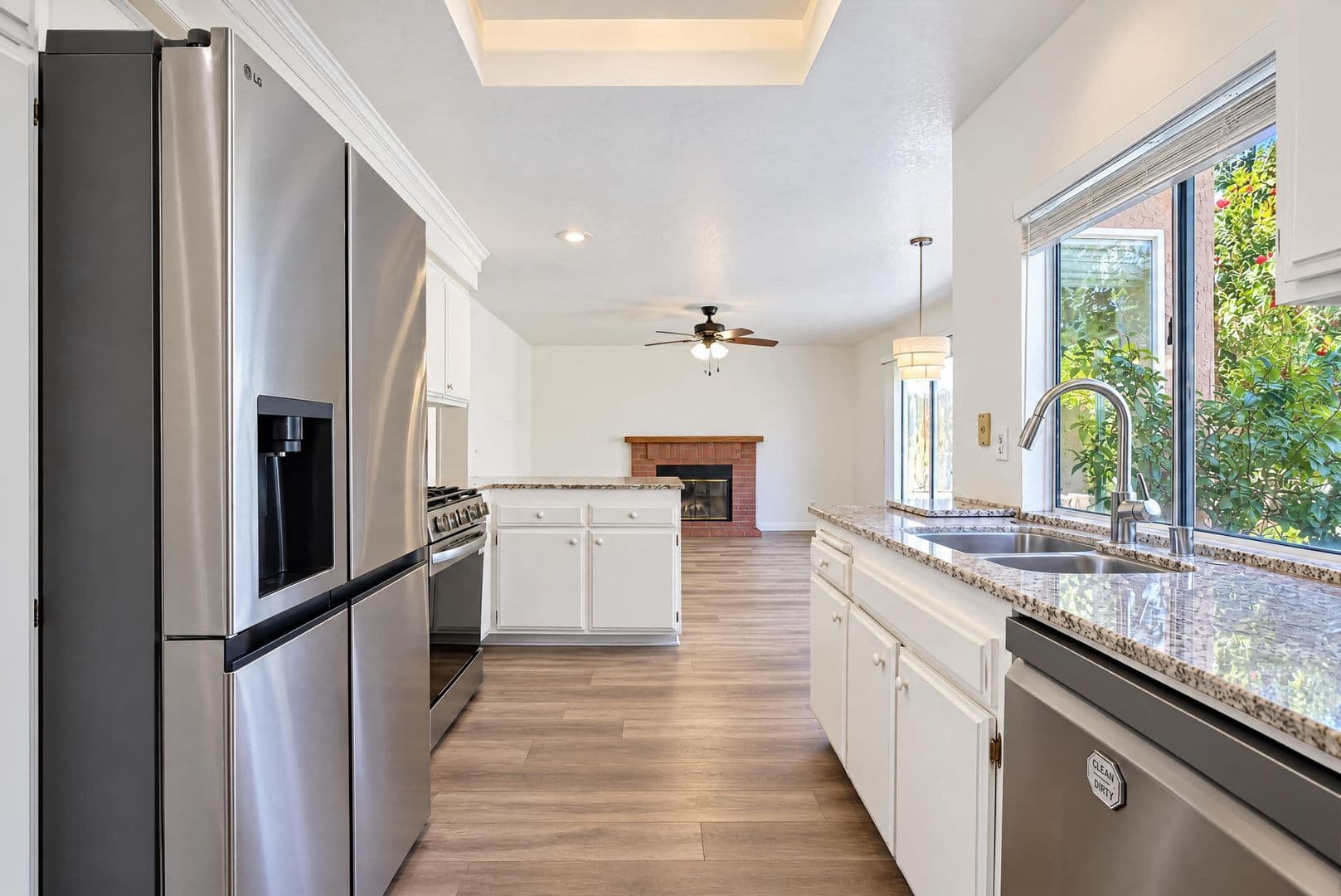 Santa Clarita House: 22441 Cardiff Drive