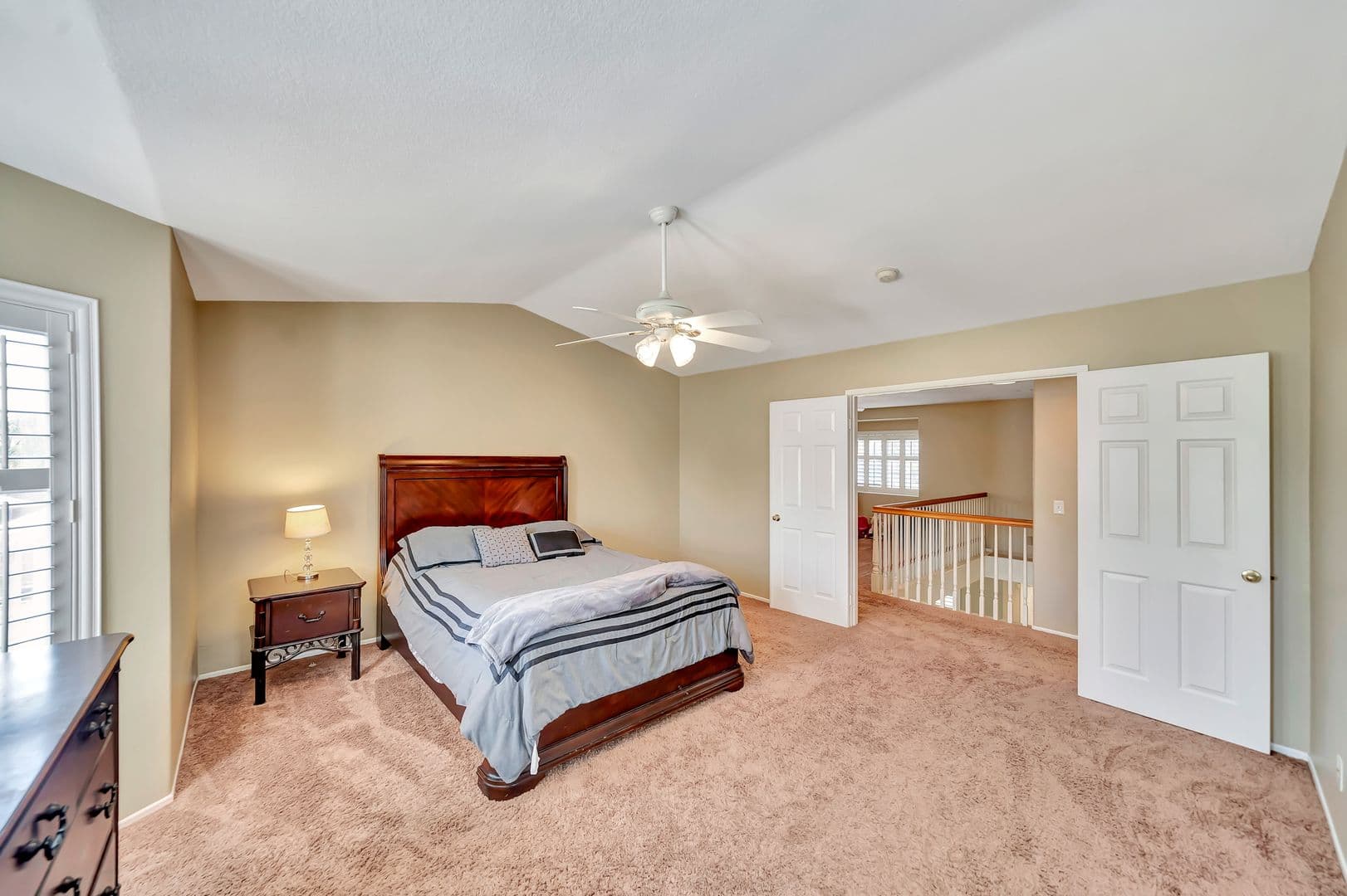 Santa Clarita House: 22818 Raintree Lane