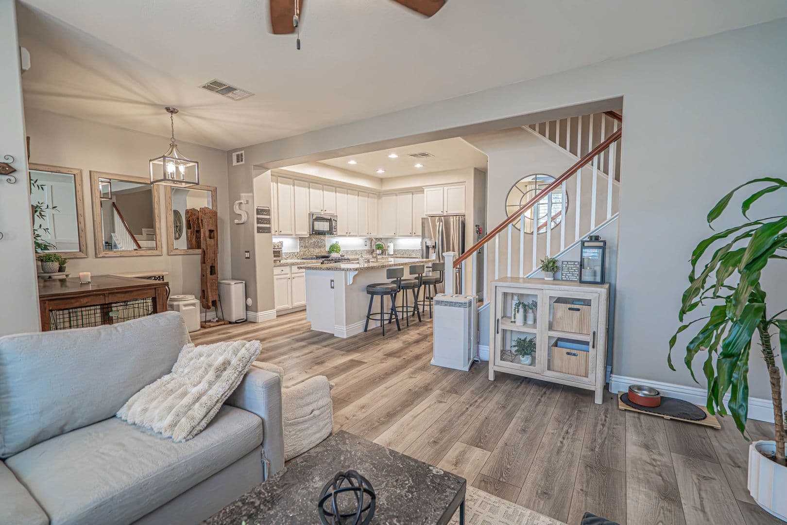 Valencia Townhome: 28517 Pietro Dr.