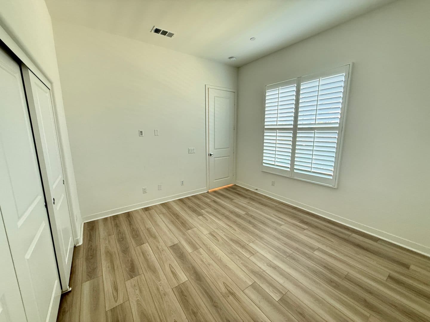 Valencia House: 26978 Mosswood Lane