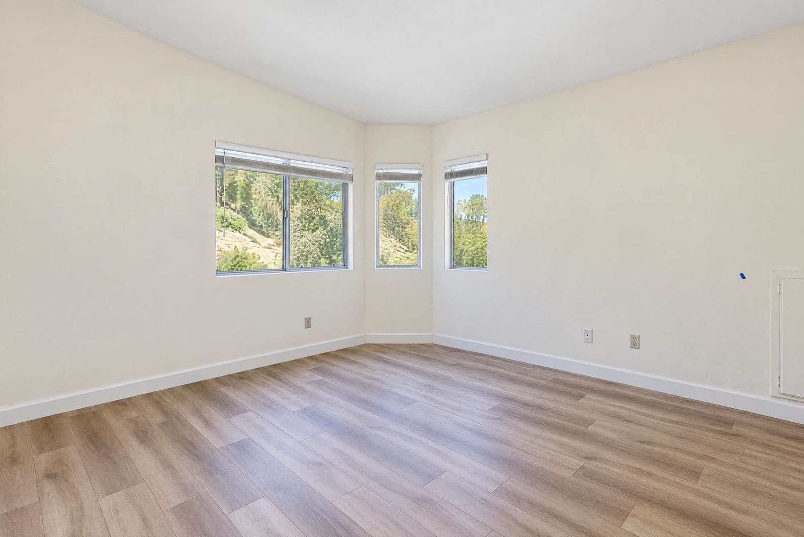 Santa Clarita House: 22441 Cardiff Drive