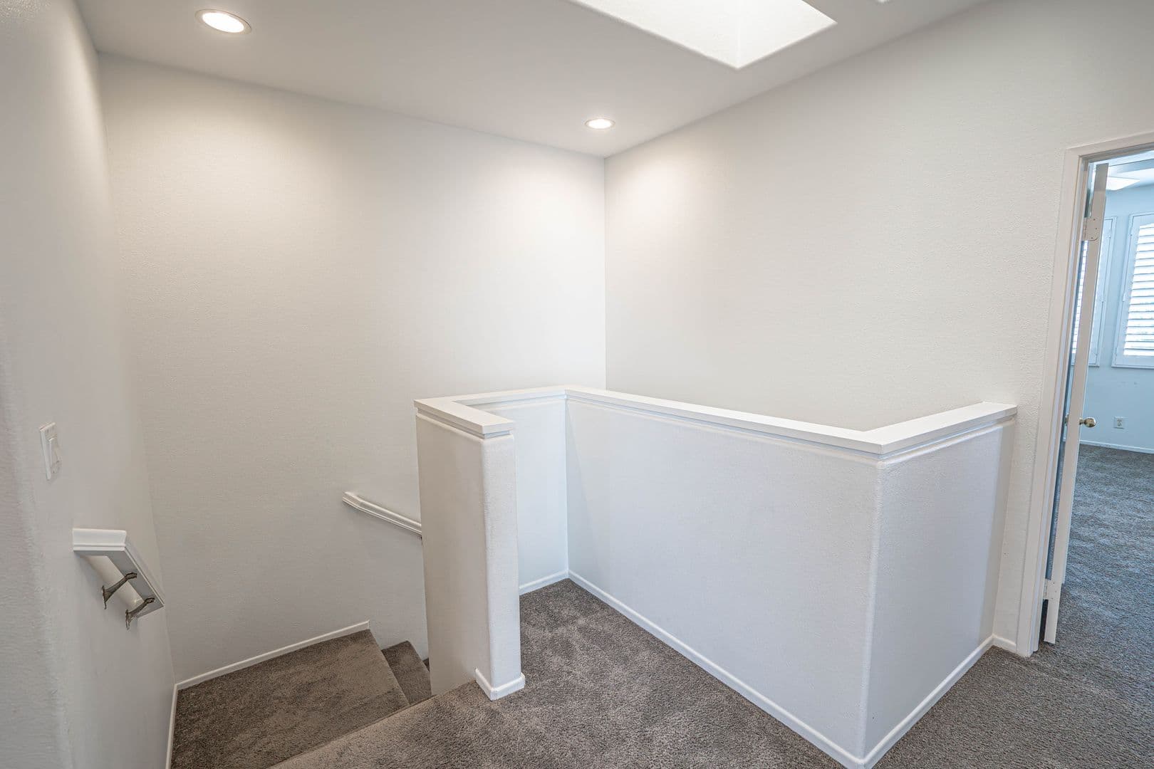 Santa Clarita Townhome: 25410 Dry Creek Court