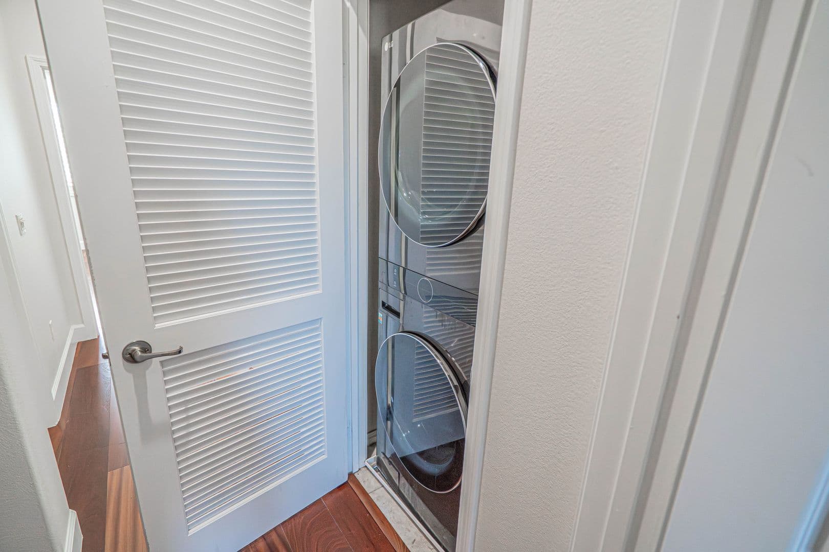 Valencia Townhome: 28616 Pietro Drive