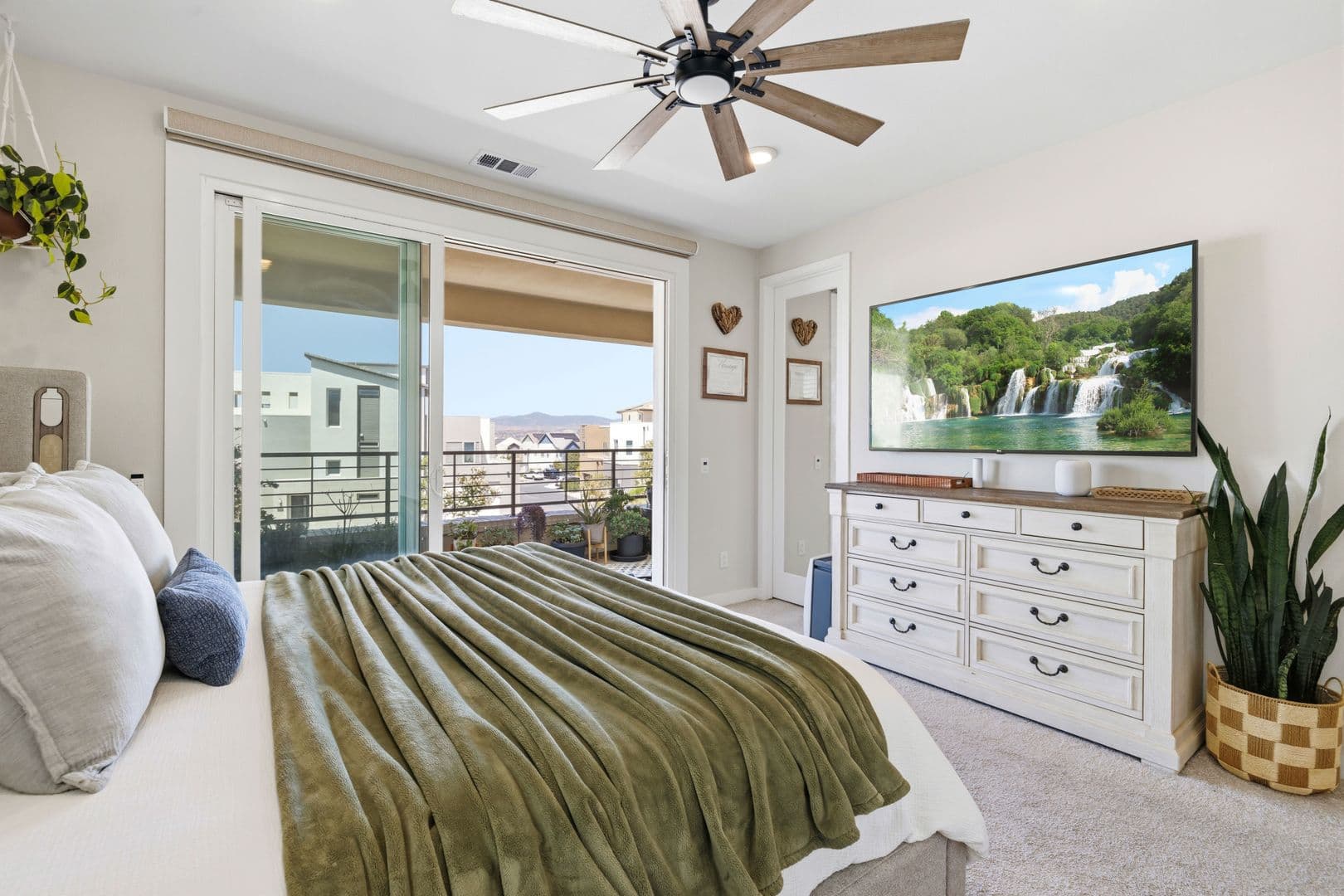 Valencia House: 27233 Red Willow Court