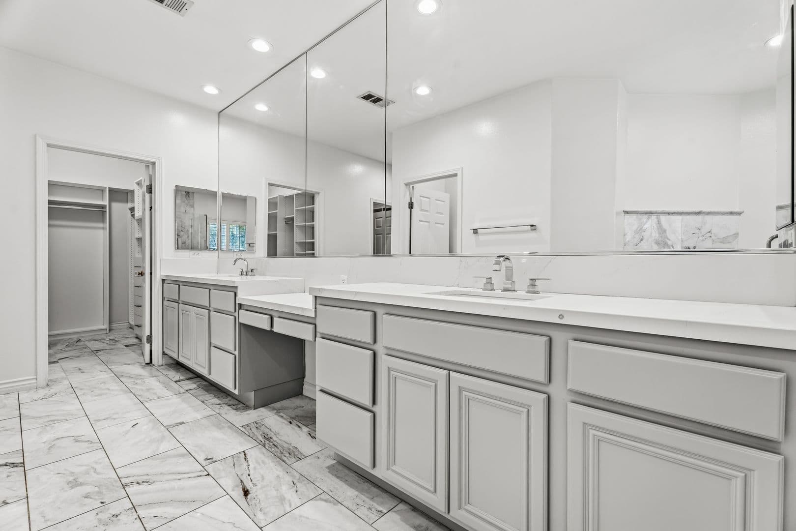 Valencia House: 26803 Matisse Lane
