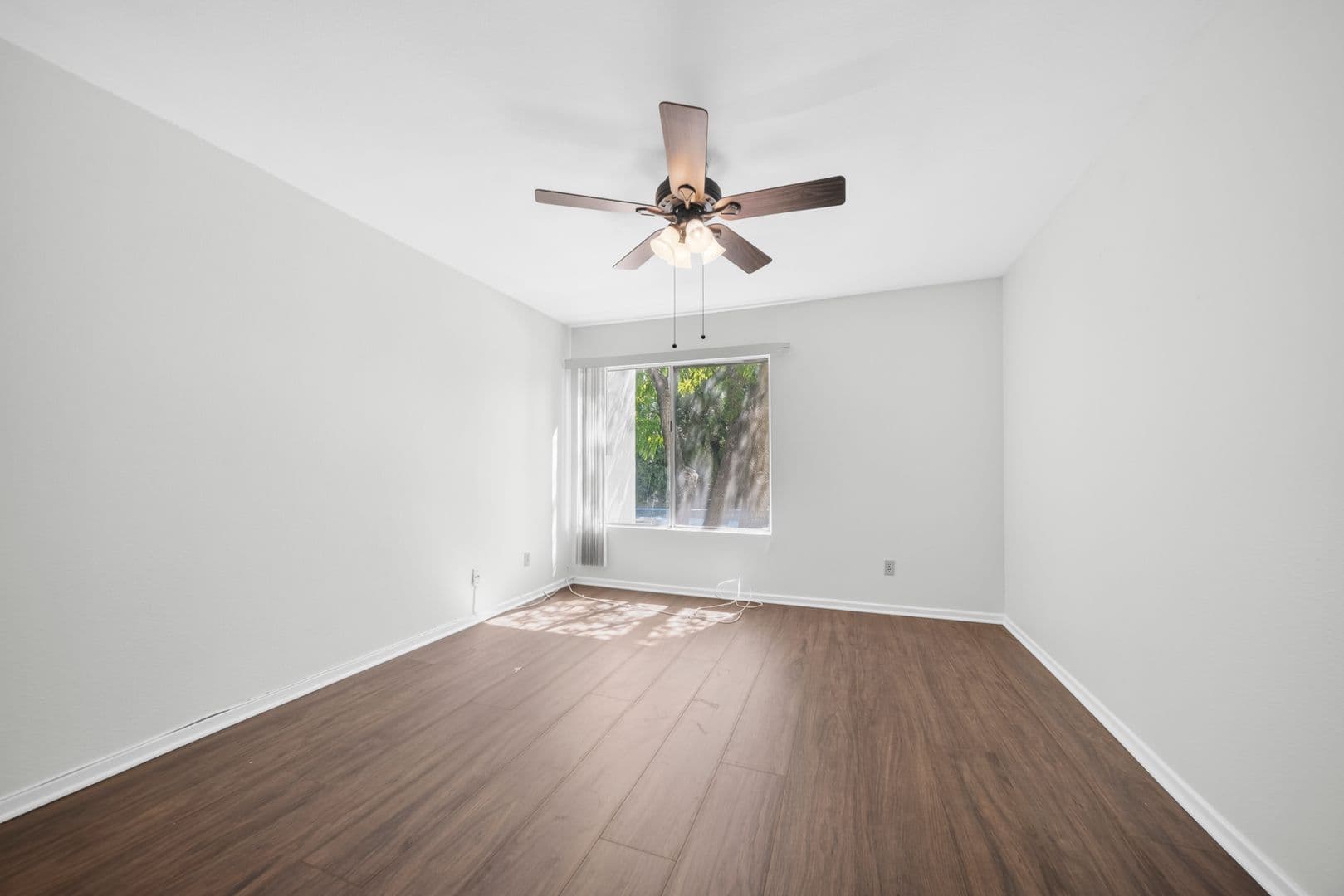 Valencia Condo: 23515 Lyons Ave. #261