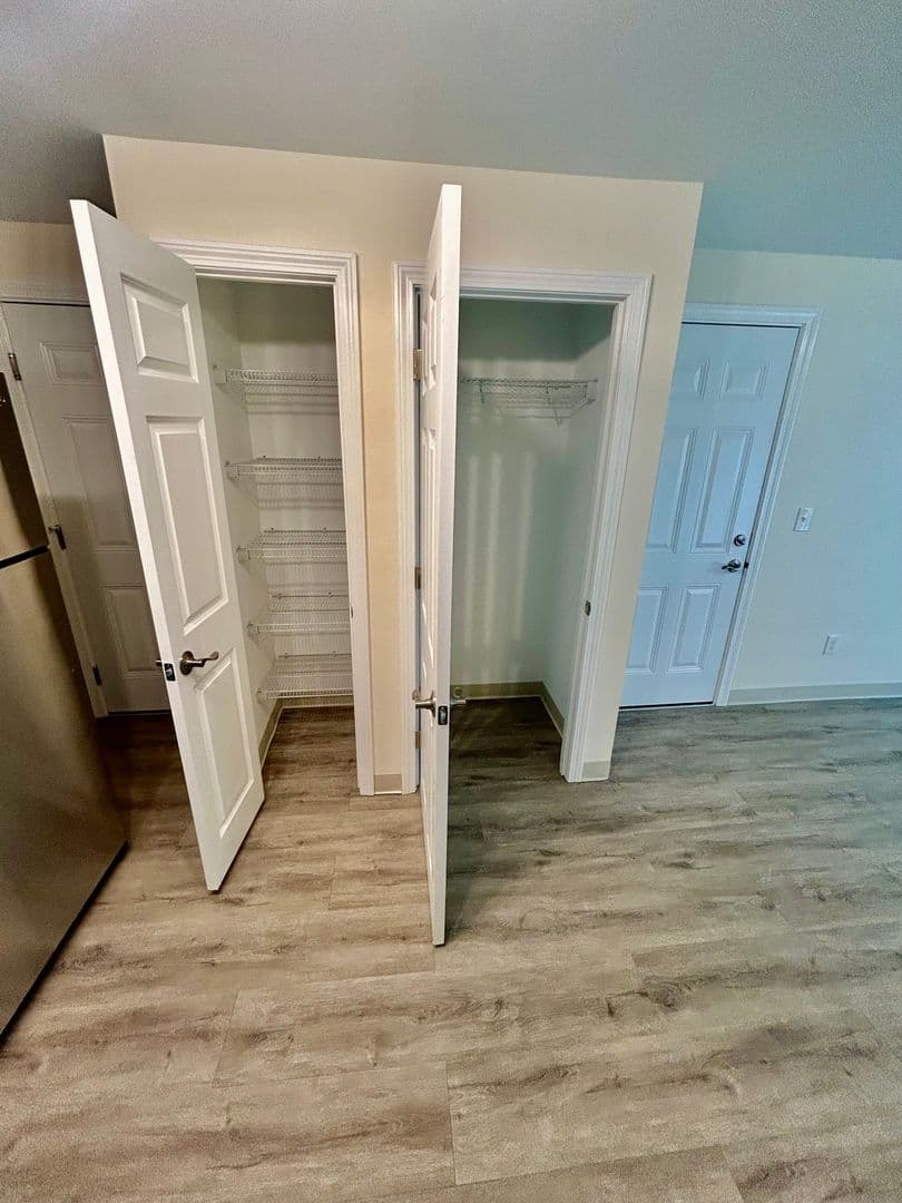 Hudson Apartment: Charles & Cross Streets