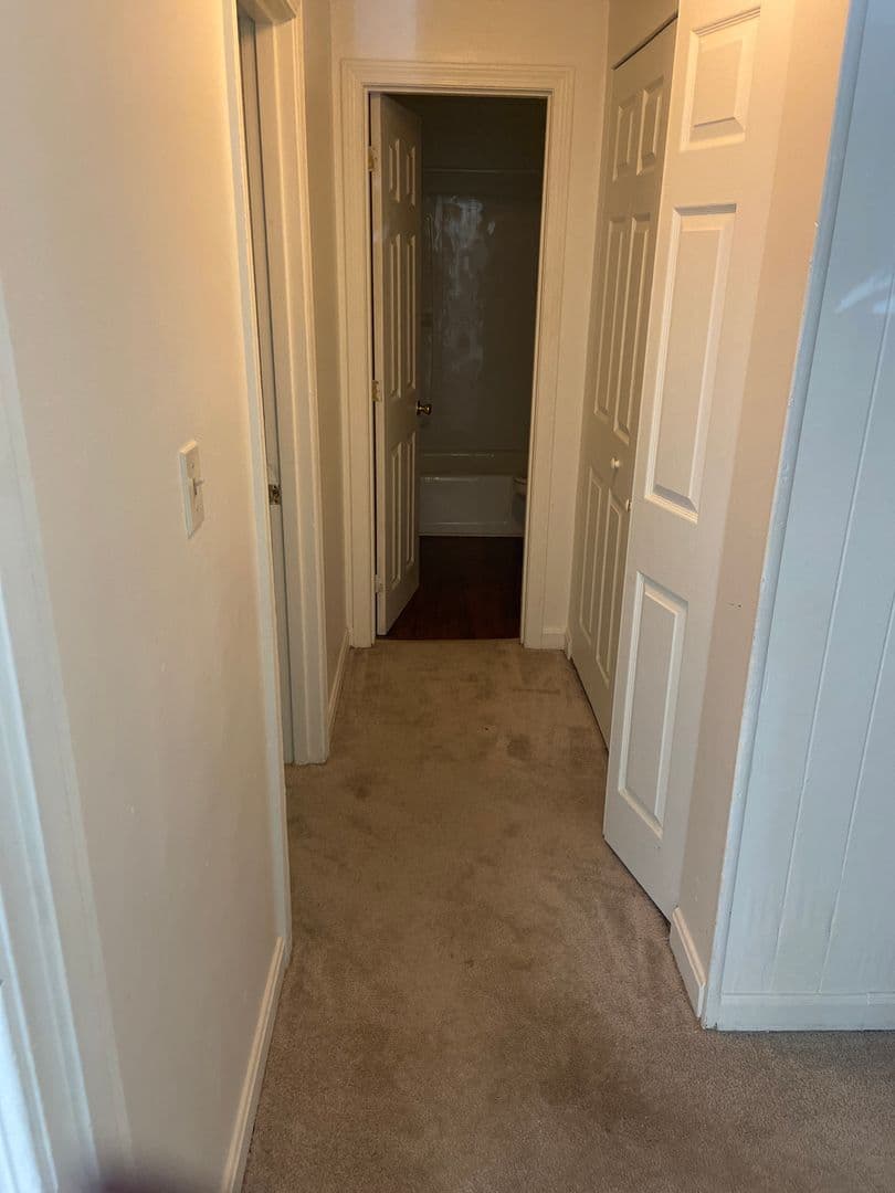 Dover Apartment: 1 High Ridge Drive