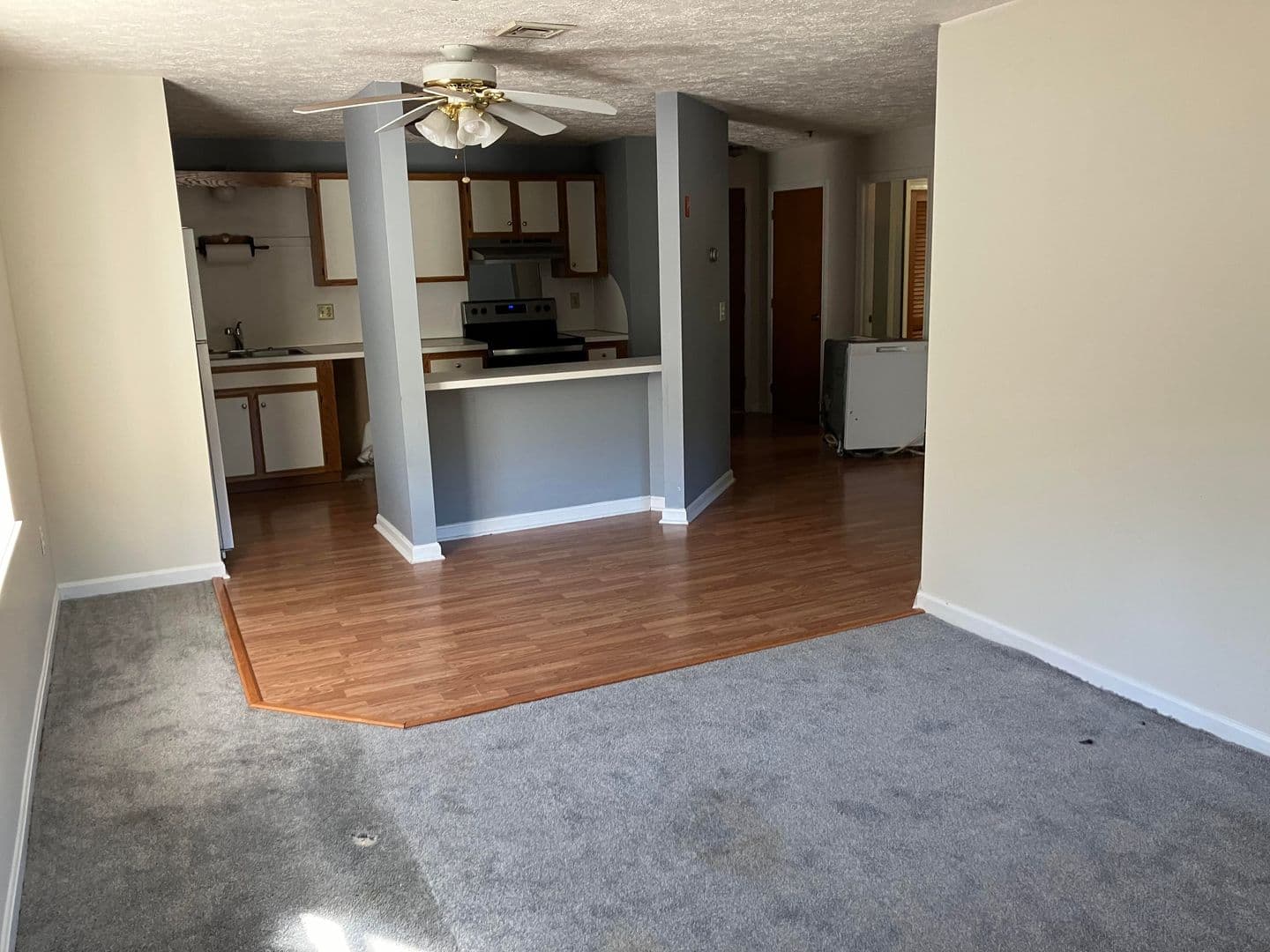 Raymond Apartment: 40 Route 27