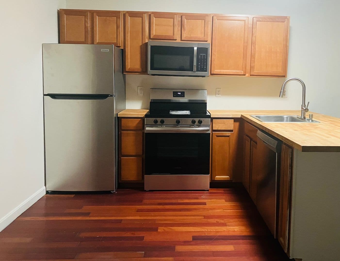Rochester Apartment: 9-17 Elm Court