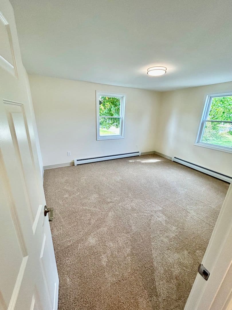 Hudson Apartment: Charles & Cross Streets