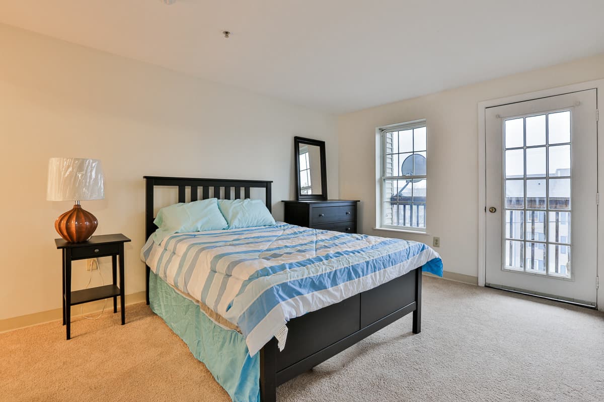 Manchester Apartment: 199 Eastern Avenue - Apt. 28