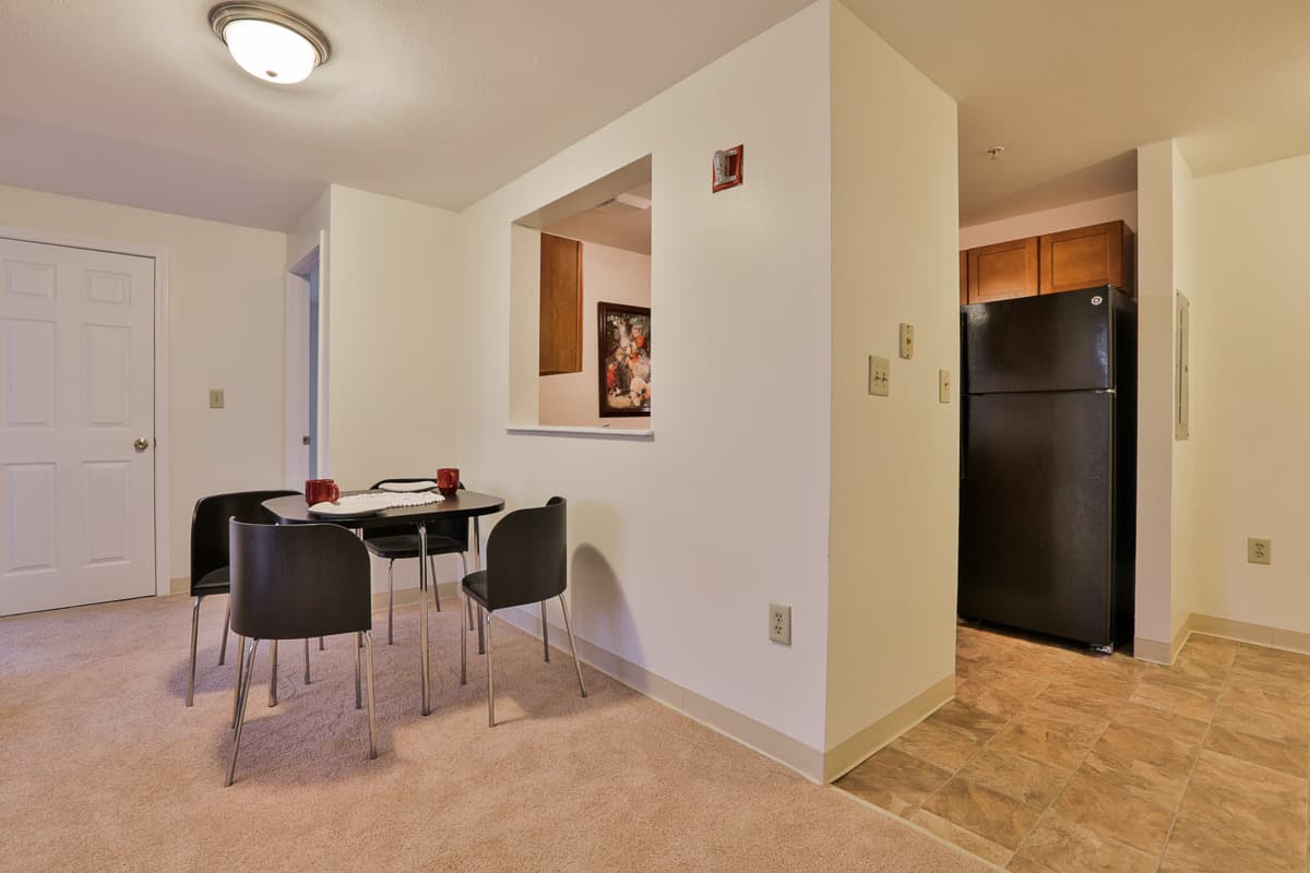 Manchester Apartment: 207 Eastern Avenue - Apt. 35
