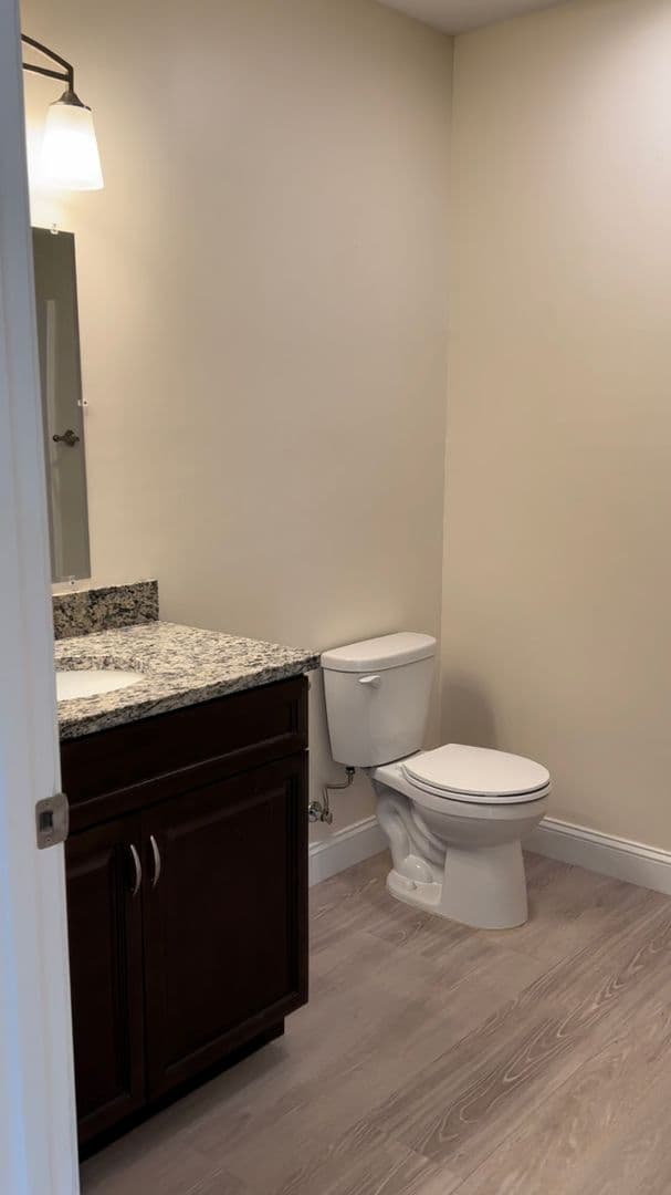 Londonderry Apartment: 6 MacGregor Court