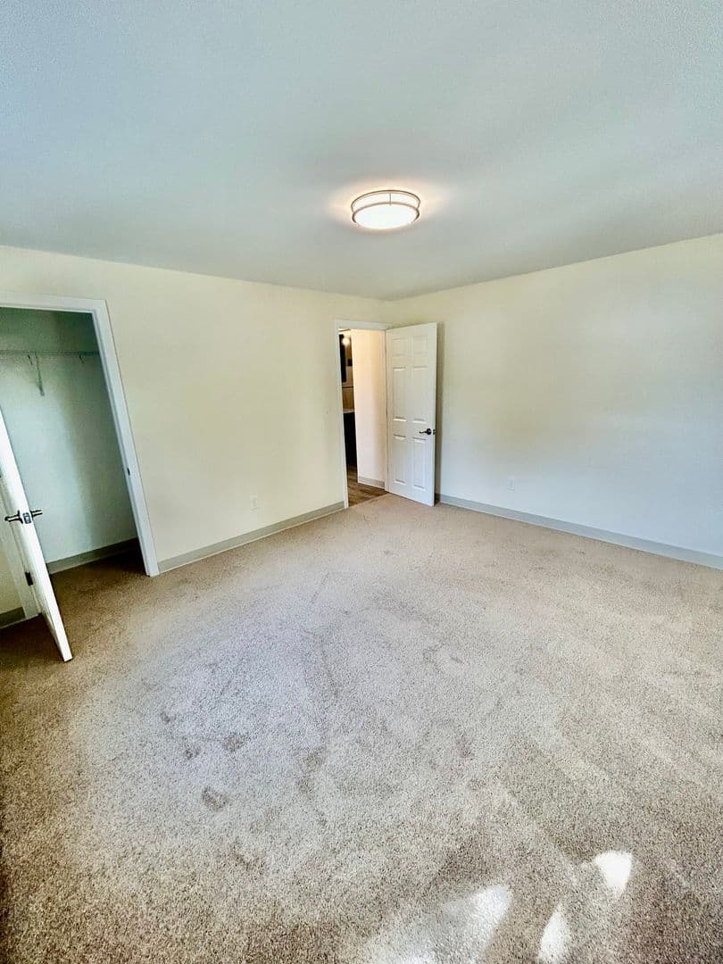 Hudson Apartment: Charles & Cross Streets