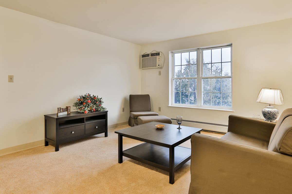 Manchester Apartment: 199 Eastern Avenue - Apt. 28