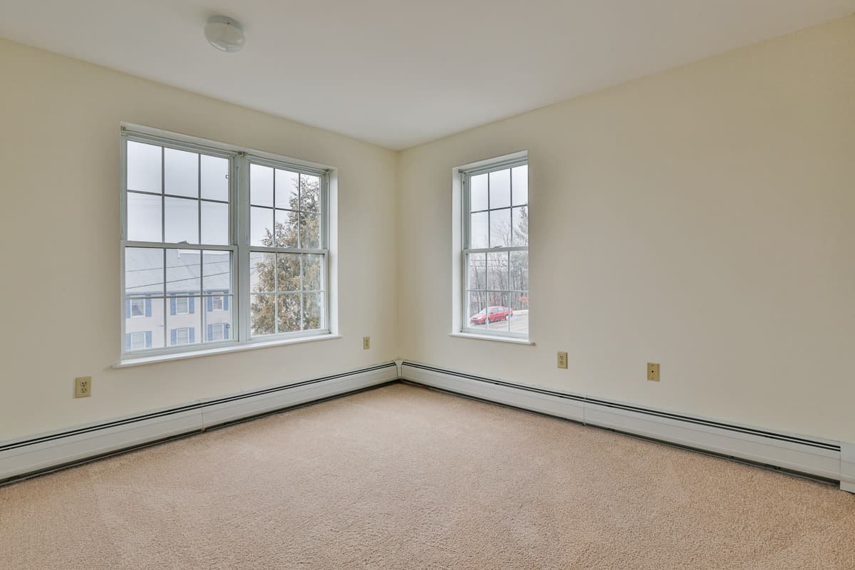 Manchester Apartment: 199 Eastern Avenue - Apt. 28