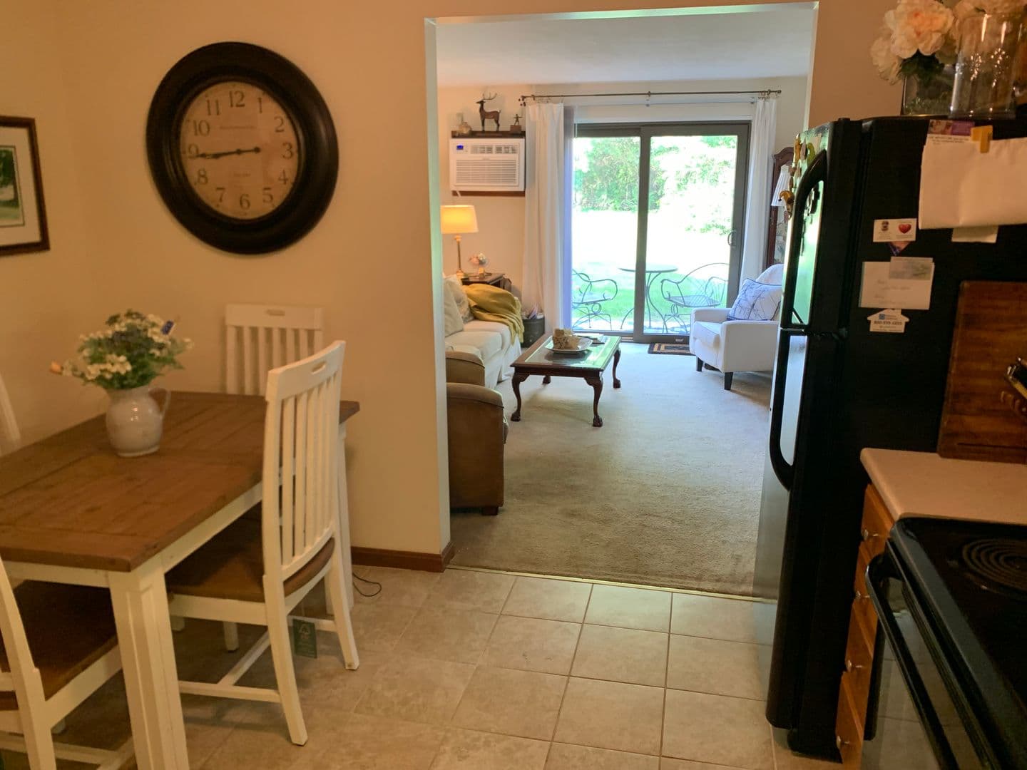 Merrimack Townhome: 13 Hummingbird Lane