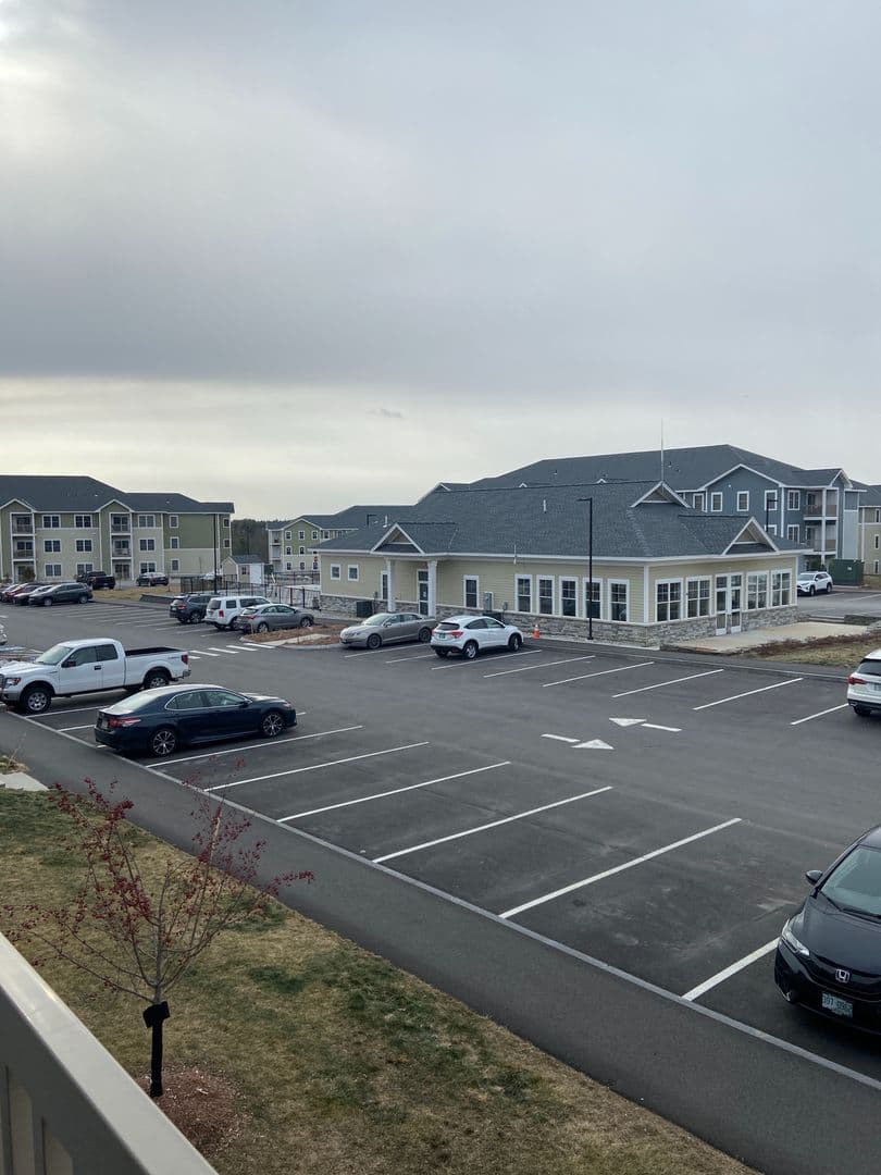 Londonderry Apartment: 6 MacGregor Court
