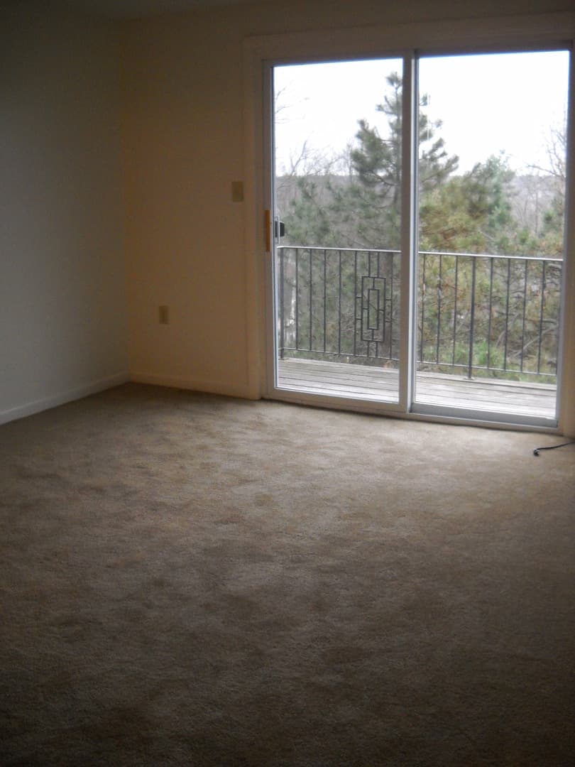 Dover Apartment: 1 High Ridge Drive