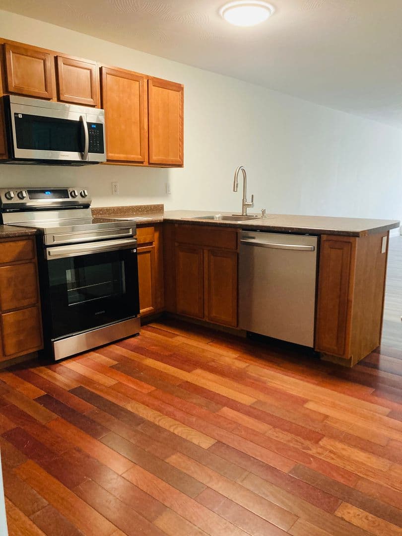 Rochester Apartment: 9-17 Elm Court