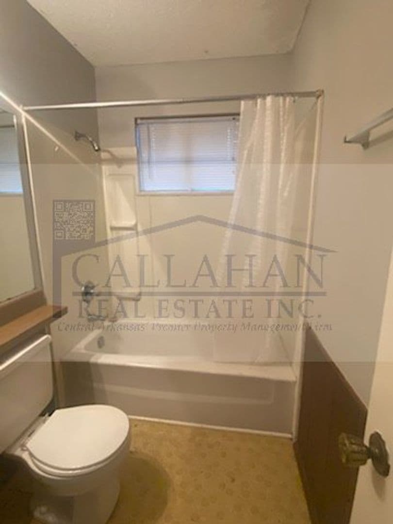 North Little Rock Apartment: 5705 Sorenson Apt