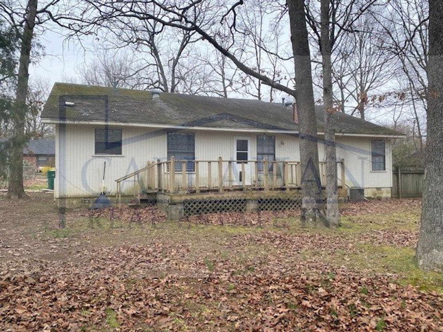 Jacksonville House: 205 Lynnewood Drive