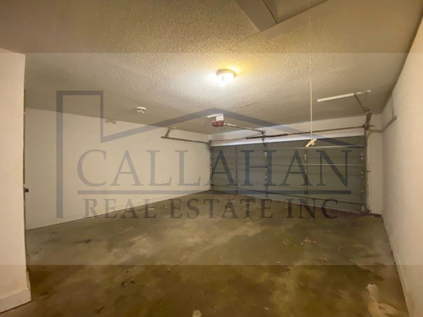 Jacksonville House: 205 Lynnewood Drive