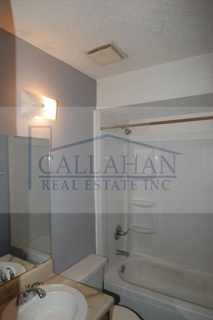 Jacksonville Apartment: 6612 Jacksonville Cutoff Rd.