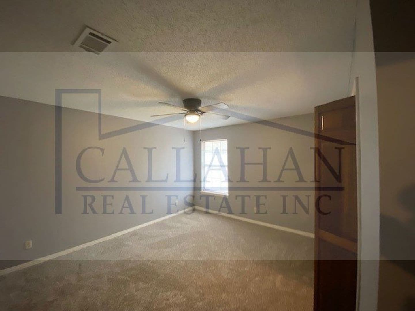 Jacksonville House: 205 Lynnewood Drive