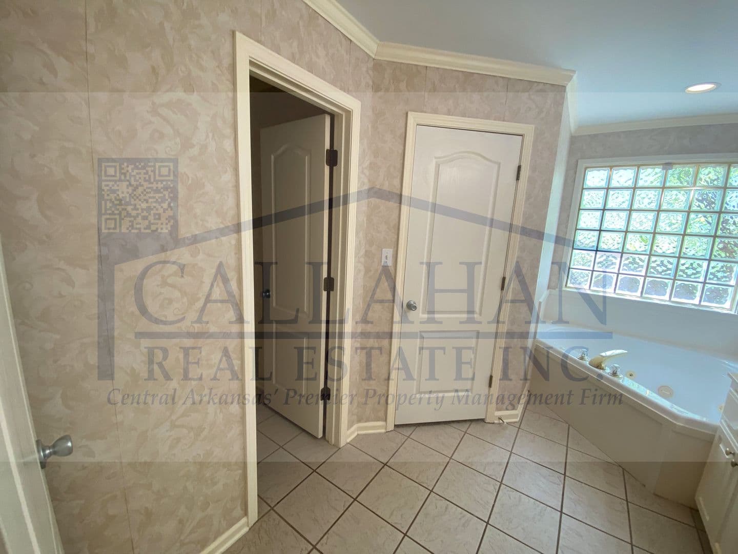 Maumelle House: 158 Ridgeland Dr