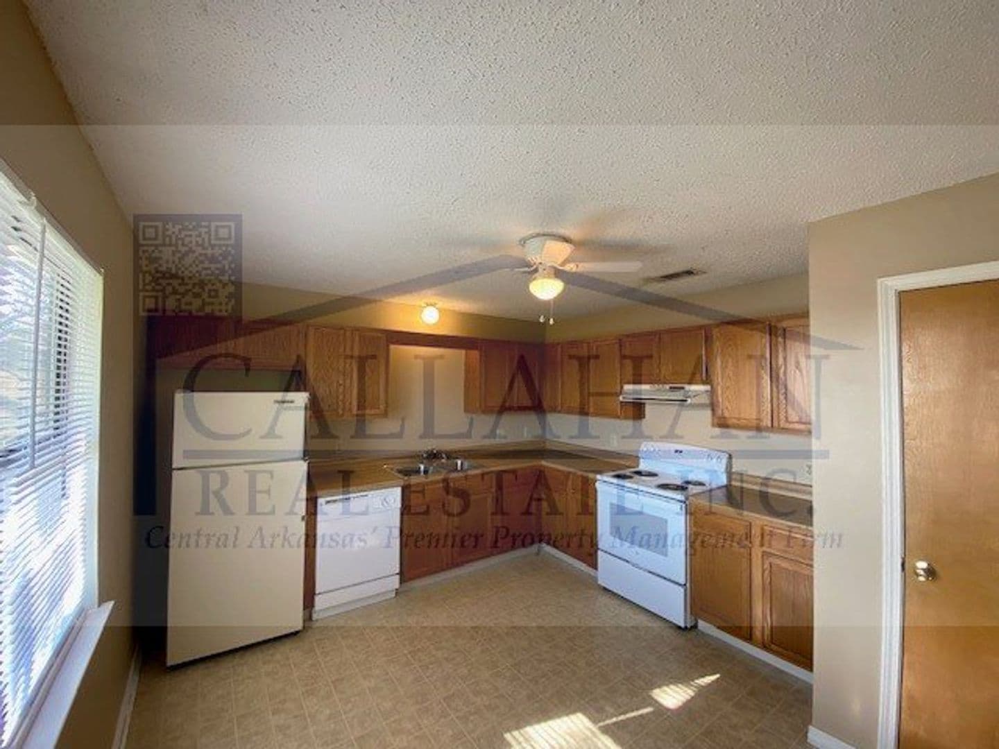 Sherwood Apartment: 111 Almond Cove