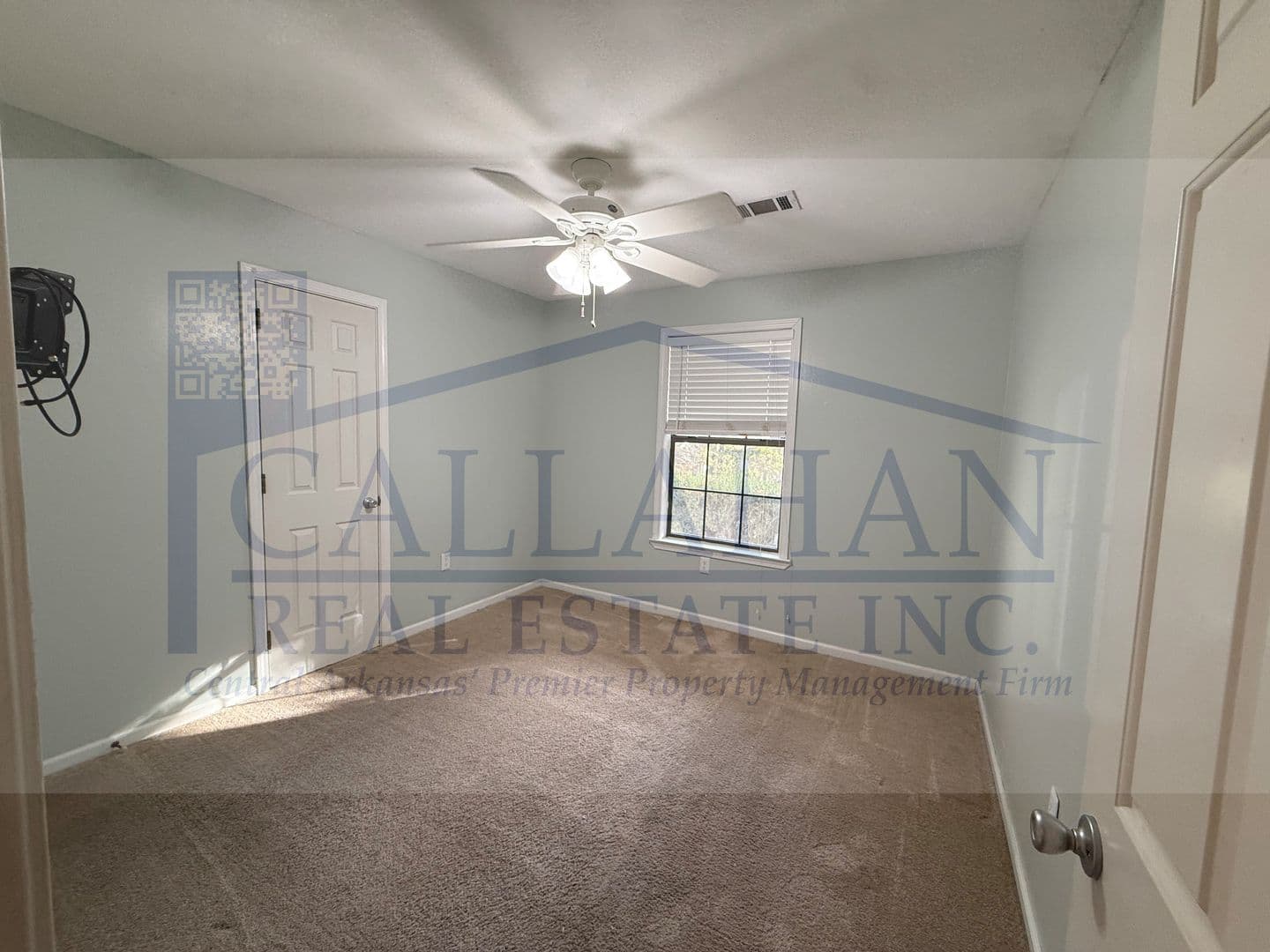 Maumelle House: 27 Oakridge Dr
