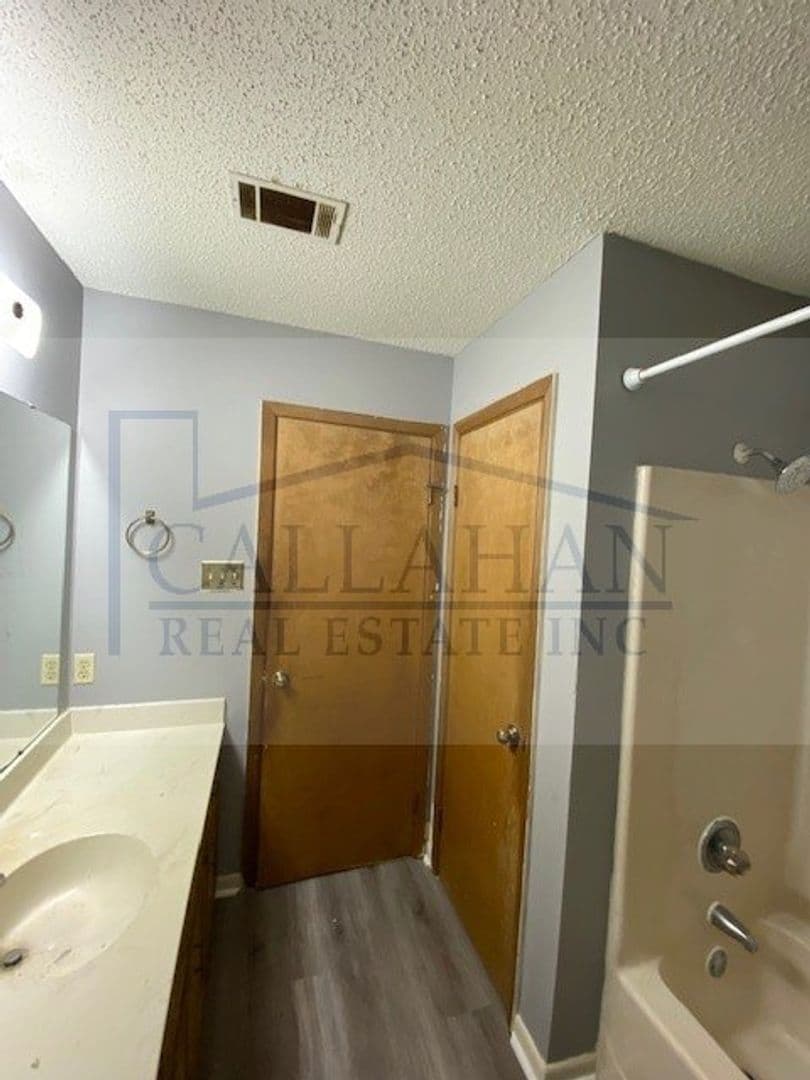 North Little Rock Apartment: 5732 Camp Robinson Rd.