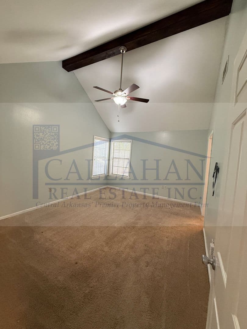 Maumelle House: 27 Oakridge Dr