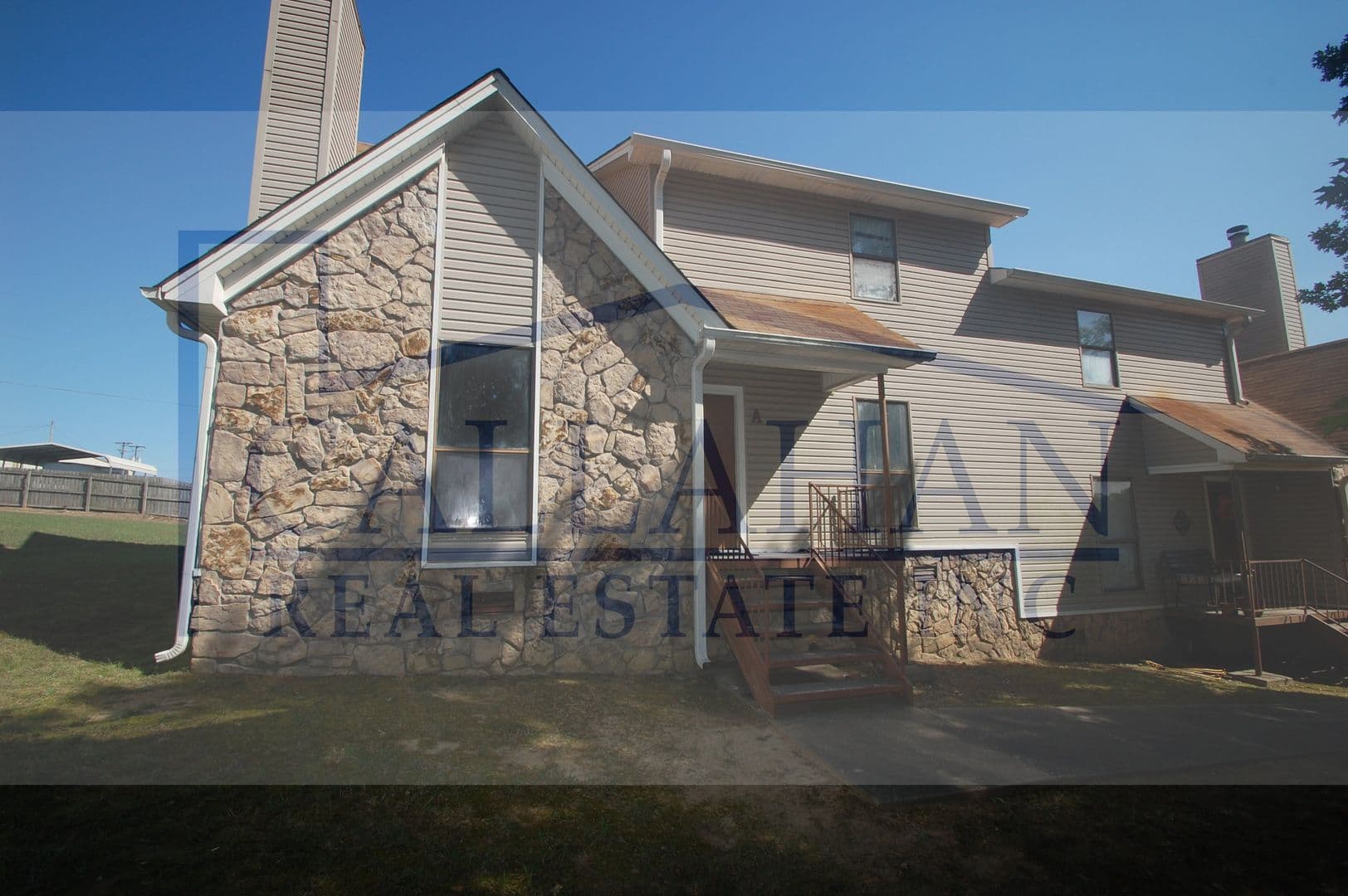 Sherwood Apartment: 111 Almond Cove