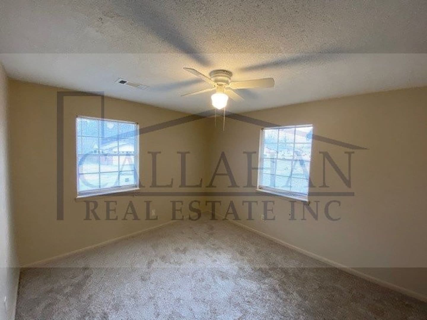 Sherwood Apartment: 8205 East Woodview Dr
