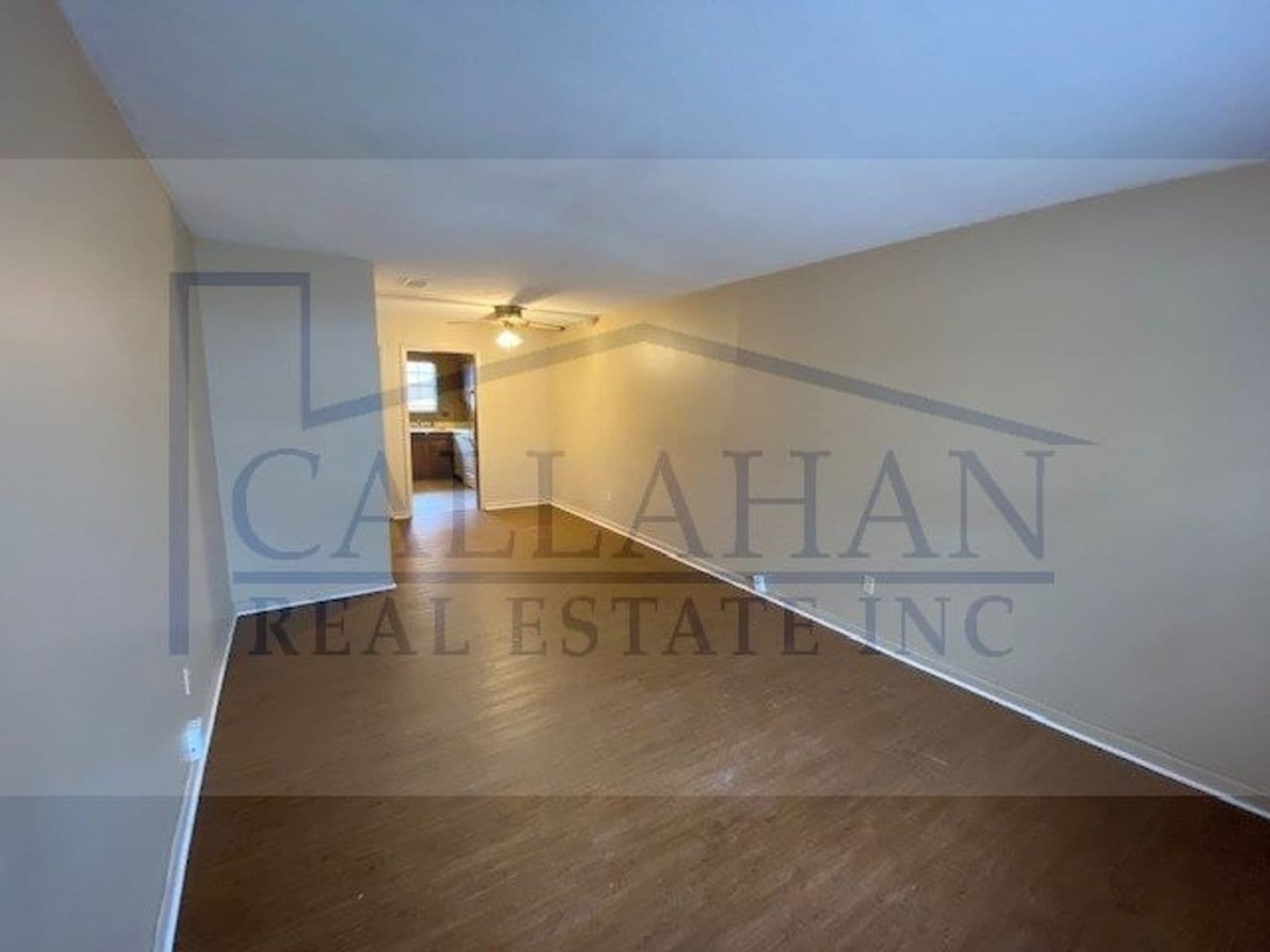 Sherwood Apartment: 8205 East Woodview Dr