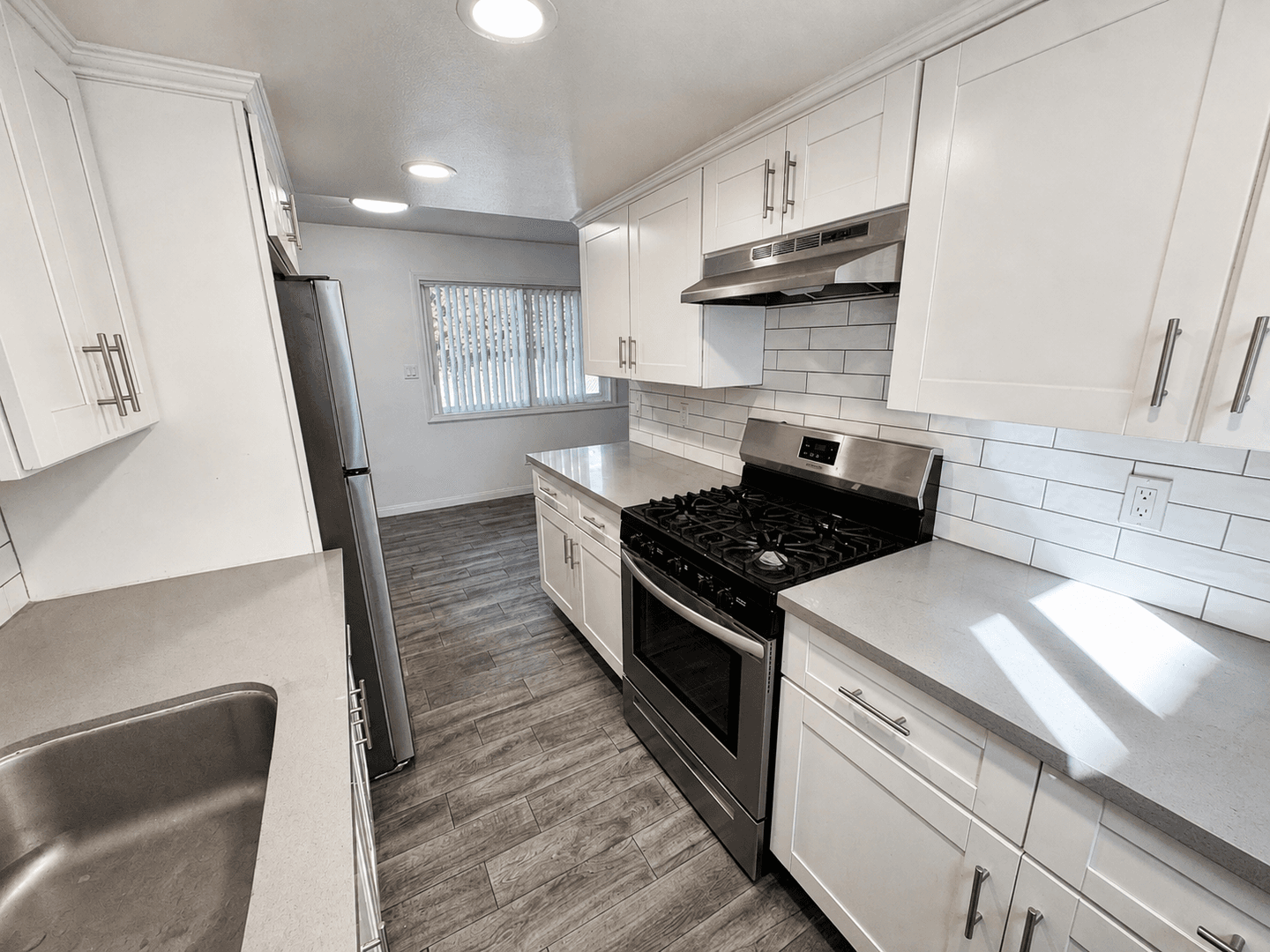 Santa Paula House: 211 E. Santa Paula Street #B